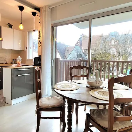 Cabourg, A Deux Pas De La Et Du Centre, A Pied Apartment Cabourg